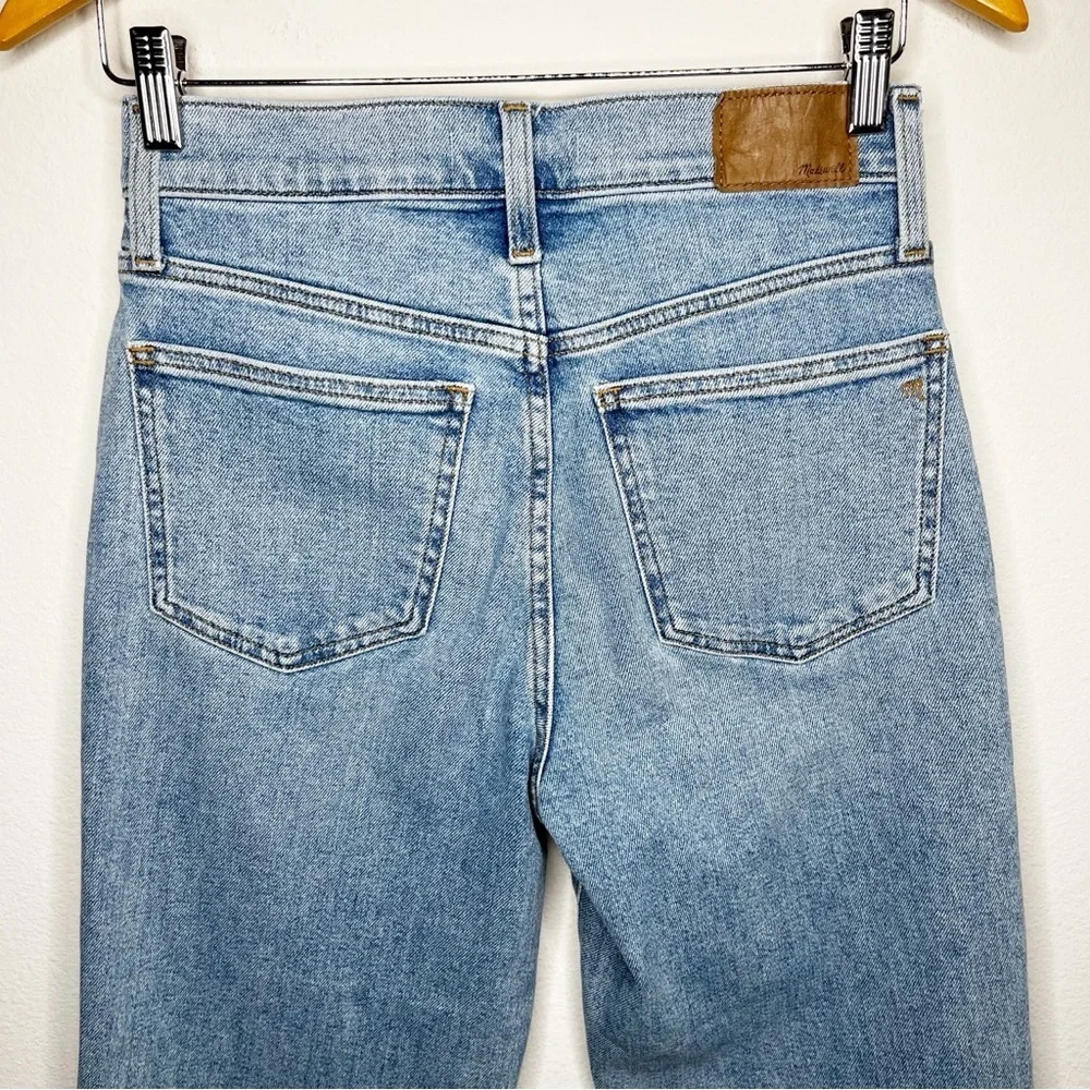 Madewell The Perfect Vintage Straight Jean in Delafield Wash: Button-Fly Edition